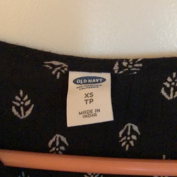 Top - Picture 3 of 4